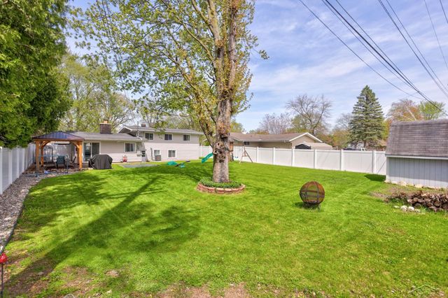 2795 Bradford Drive, Saginaw, MI 48603