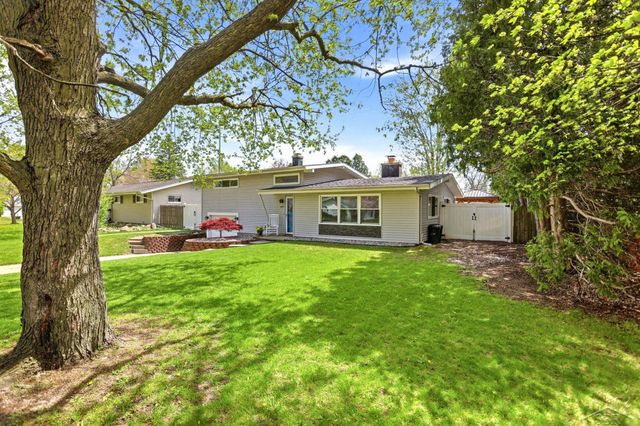 2795 Bradford Drive, Saginaw, MI 48603
