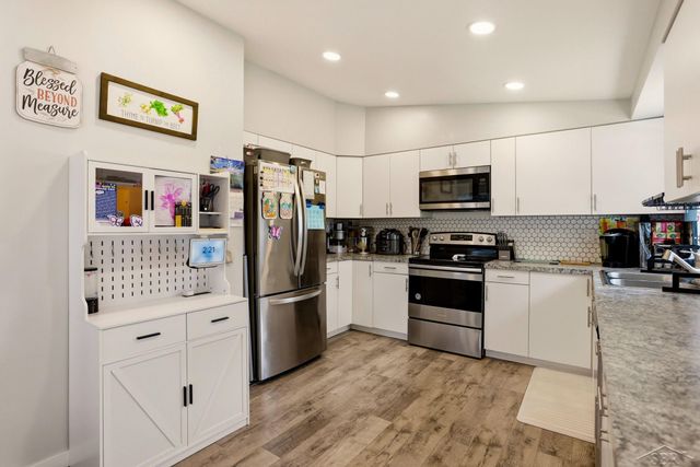2795 Bradford Drive, Saginaw, MI 48603