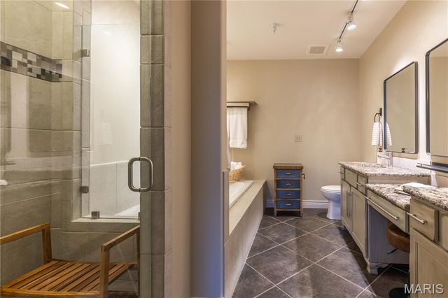 814 Auburn Dr 7, Sikeston, MO 63801