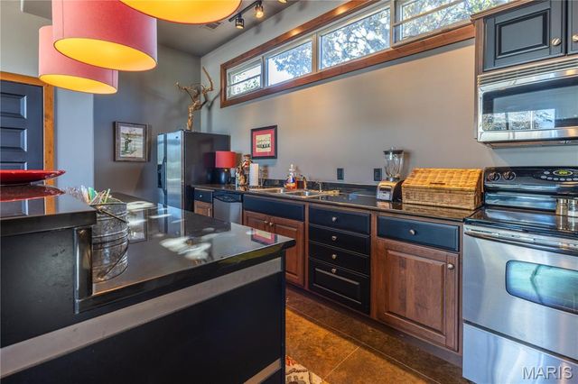 814 Auburn Dr 7, Sikeston, MO 63801