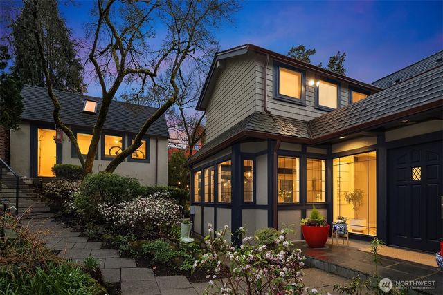 3530 W Laurelhurst Drive NE, Seattle, WA 98105