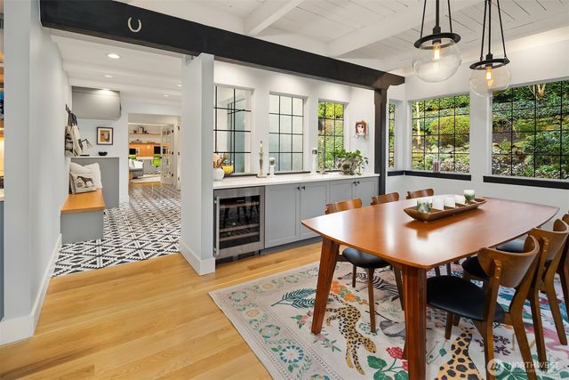 3530 W Laurelhurst Drive NE, Seattle, WA 98105