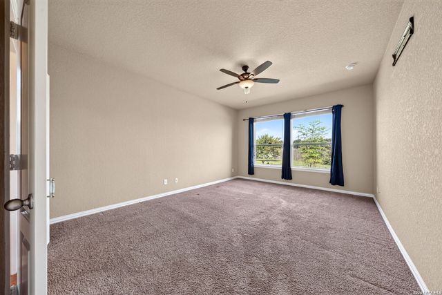 15950 Cardinal Pt, Selma, TX 78154