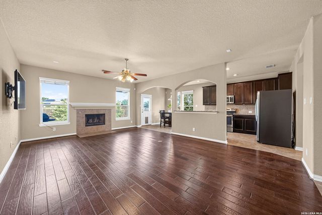 15950 Cardinal Pt, Selma, TX 78154
