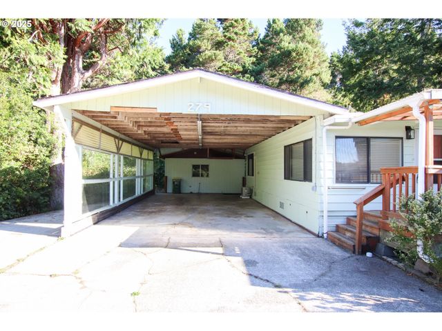 1600 RHODODENDRON Dr 279, Florence, OR 97439