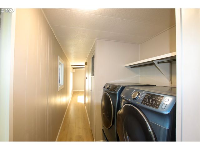 1600 RHODODENDRON Dr 279, Florence, OR 97439