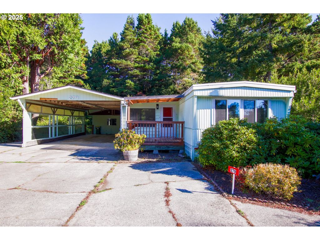 1600 RHODODENDRON Dr 279, Florence, OR 97439