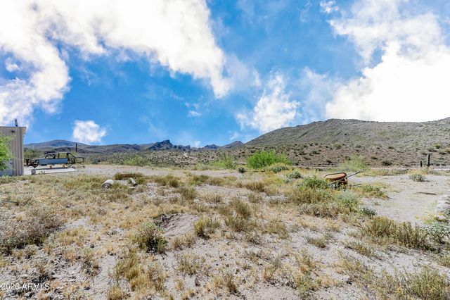 35220 S Rebel Pass --, Morristown, AZ 85342