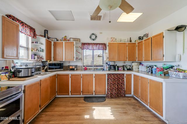 35220 S Rebel Pass --, Morristown, AZ 85342