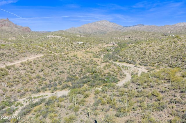 35220 S Rebel Pass --, Morristown, AZ 85342