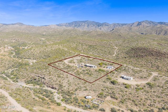 35220 S Rebel Pass --, Morristown, AZ 85342