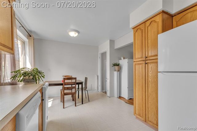 30869 Stephen Ct Court, Westland, MI 48185
