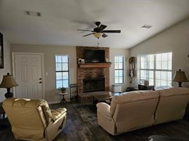 2611 Zachary Drive, Blue Ridge, TX 75424