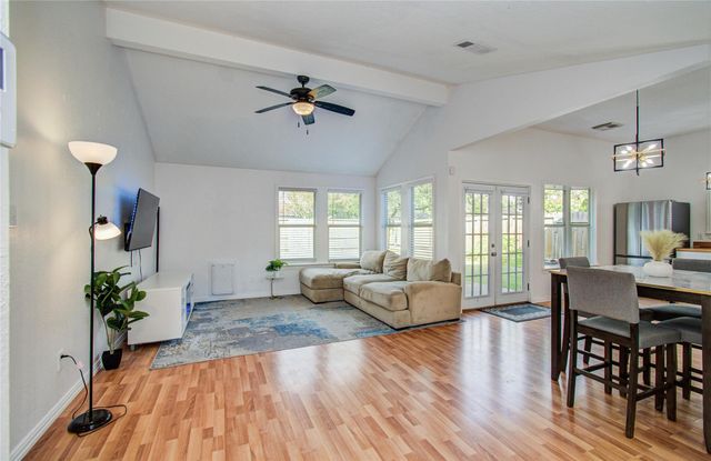 2711 N Belgravia Drive, Pearland, TX 77584