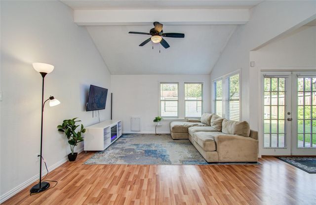 2711 N Belgravia Drive, Pearland, TX 77584