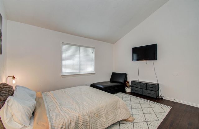 2711 N Belgravia Drive, Pearland, TX 77584