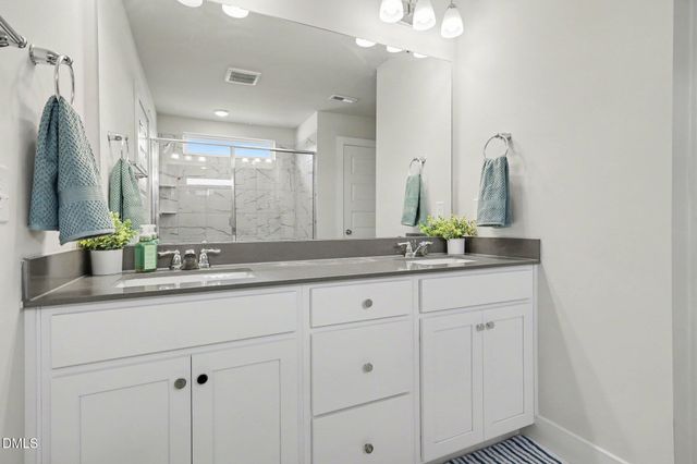 209 Fast Pitch Lane, Four Oaks, NC 27524