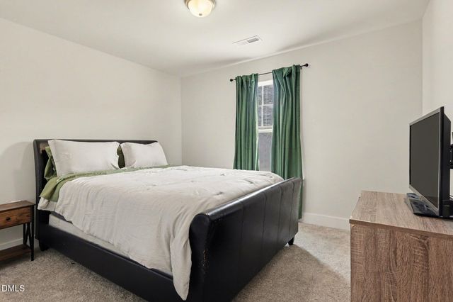 209 Fast Pitch Lane, Four Oaks, NC 27524