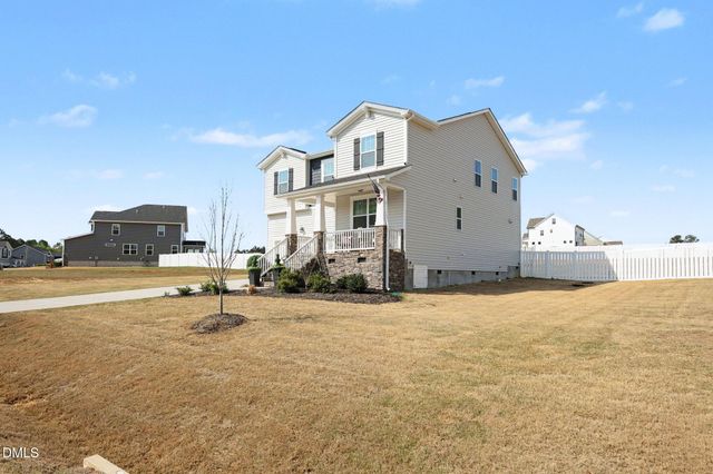 209 Fast Pitch Lane, Four Oaks, NC 27524