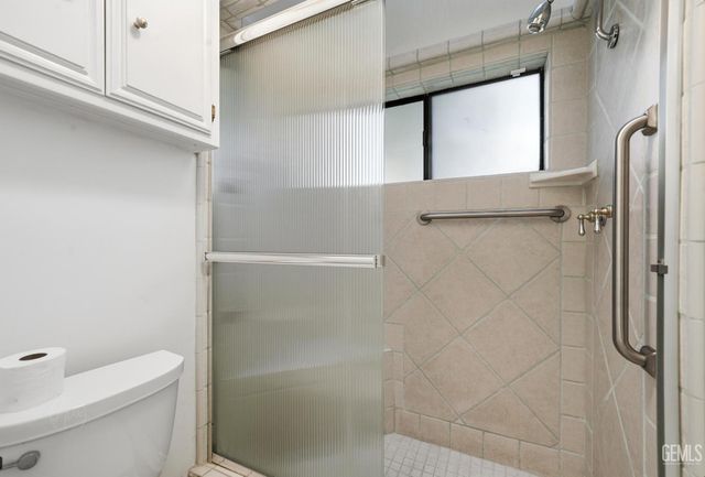2200 El Portal Dr 36, Bakersfield, CA 93309