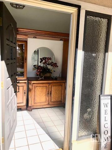 2200 El Portal Dr 36, Bakersfield, CA 93309