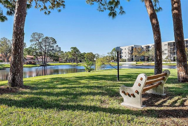 6188 80TH STREET N 303, St Petersburg, FL 33709