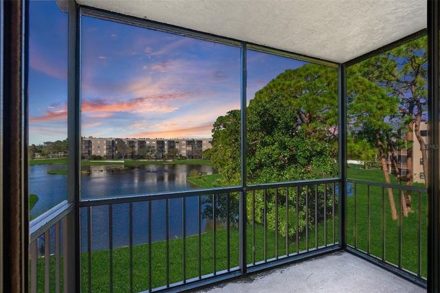 6188 80TH STREET N 303, St Petersburg, FL 33709