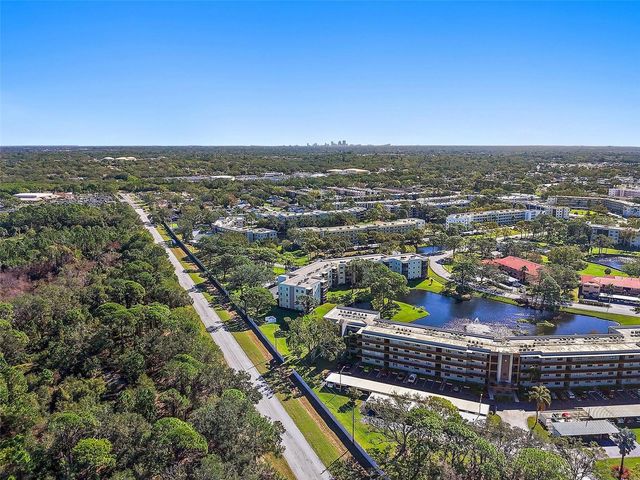 6188 80TH STREET N 303, St Petersburg, FL 33709