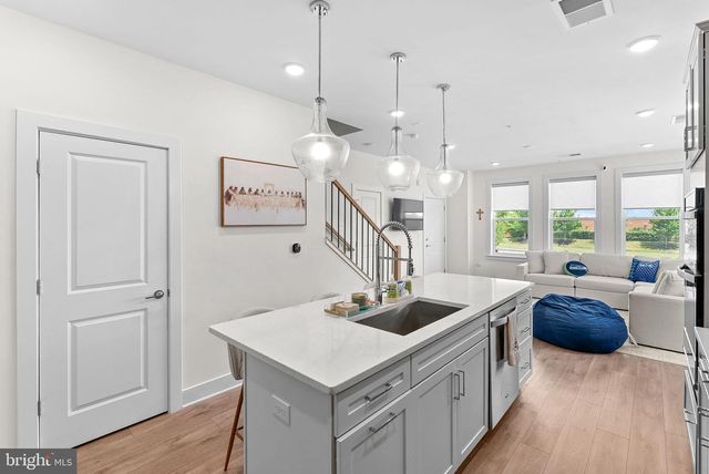 20052 CORAL WIND TER, Ashburn, VA 20147