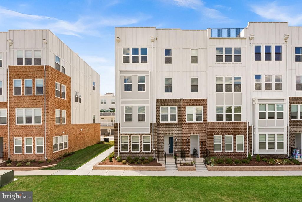 20052 CORAL WIND TER, Ashburn, VA 20147