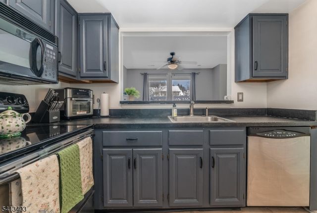 95 Huckleberry Ct, Readington Twp., NJ 08887