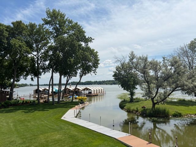 1772 Lafayette Lane, Mound, MN 55364