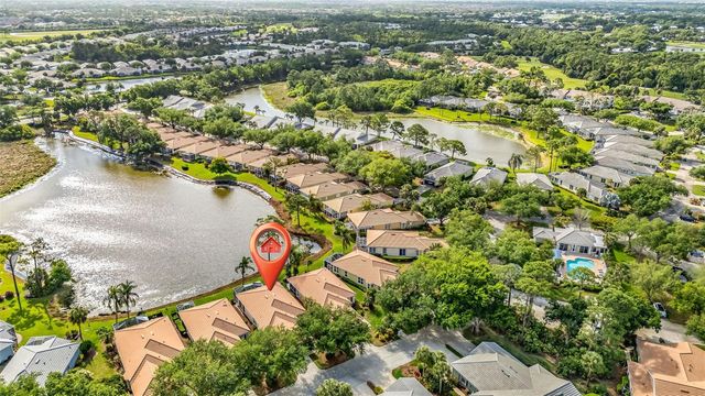 878 CHALMERS DRIVE 878, Venice, FL 34293