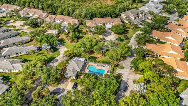 878 CHALMERS DRIVE 878, Venice, FL 34293