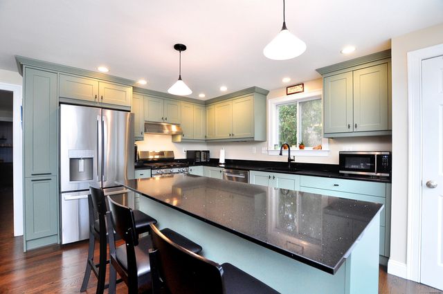 114 El Toro Drive, Bristol, CT 06010