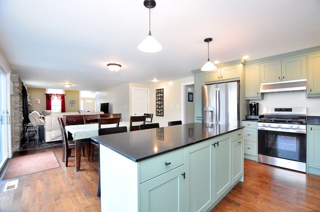 114 El Toro Drive, Bristol, CT 06010