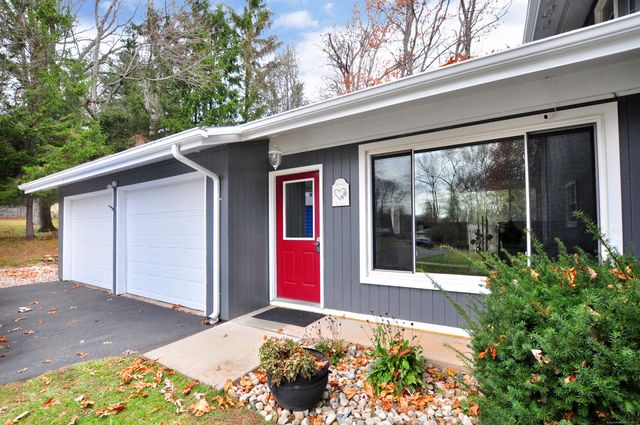 114 El Toro Drive, Bristol, CT 06010