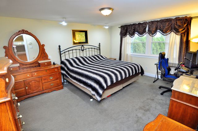 114 El Toro Drive, Bristol, CT 06010