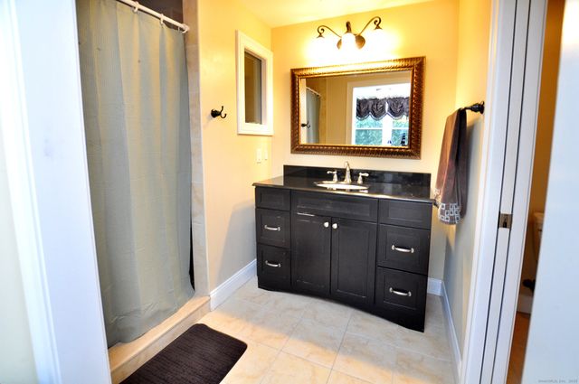 114 El Toro Drive, Bristol, CT 06010