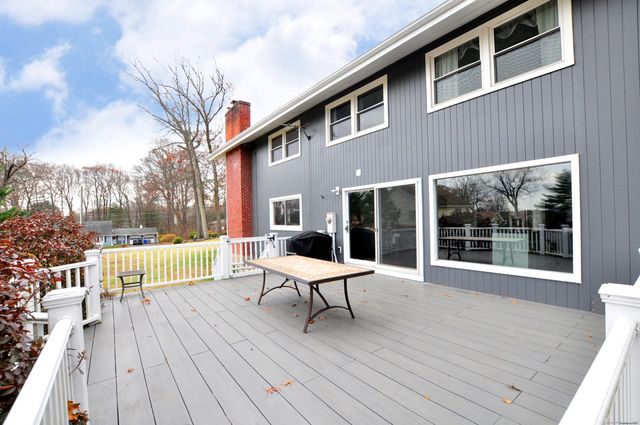 114 El Toro Drive, Bristol, CT 06010