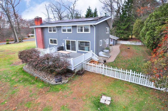 114 El Toro Drive, Bristol, CT 06010