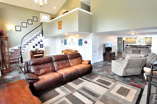 114 El Toro Drive, Bristol, CT 06010