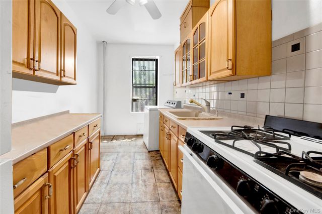 823 E 147th Street 3, Bronx, NY 10455