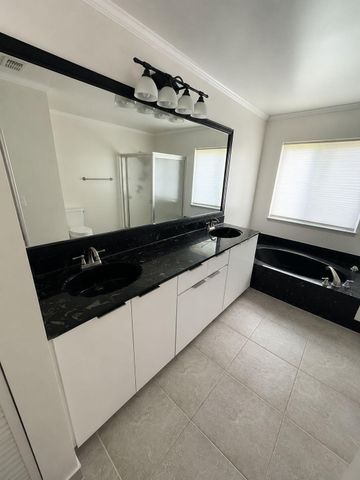 6165 NW 77th Place, Parkland, FL 33067