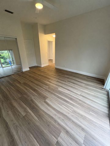 6165 NW 77th Place, Parkland, FL 33067