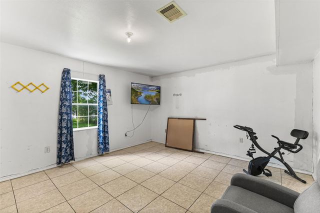 211 Crescent Drive, Pasadena, TX 77506