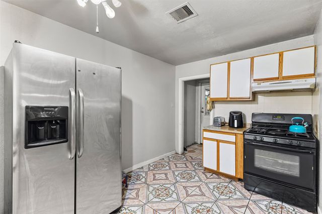 211 Crescent Drive, Pasadena, TX 77506