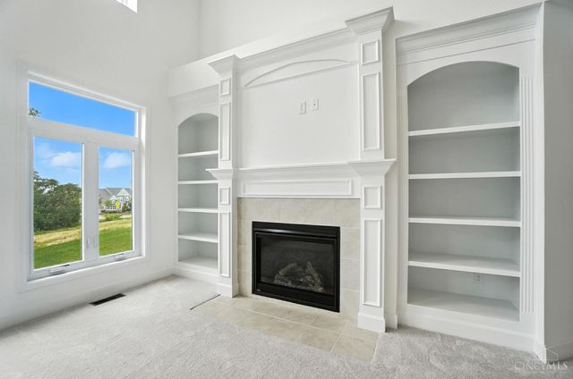 8848 Oakcrest Way, West Chester, OH 45069