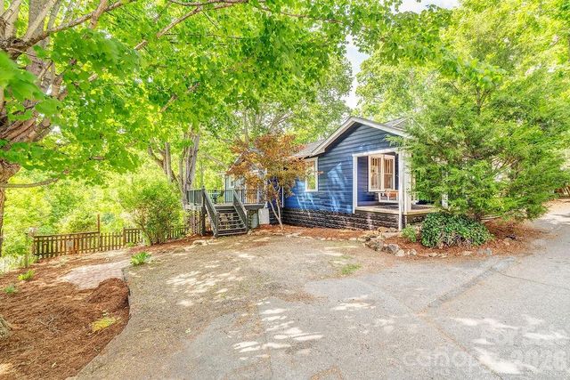 33 Green Oak Road, Asheville, NC 28804